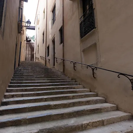 Apartman Bravissimo Vivaldi 2b, Monthly